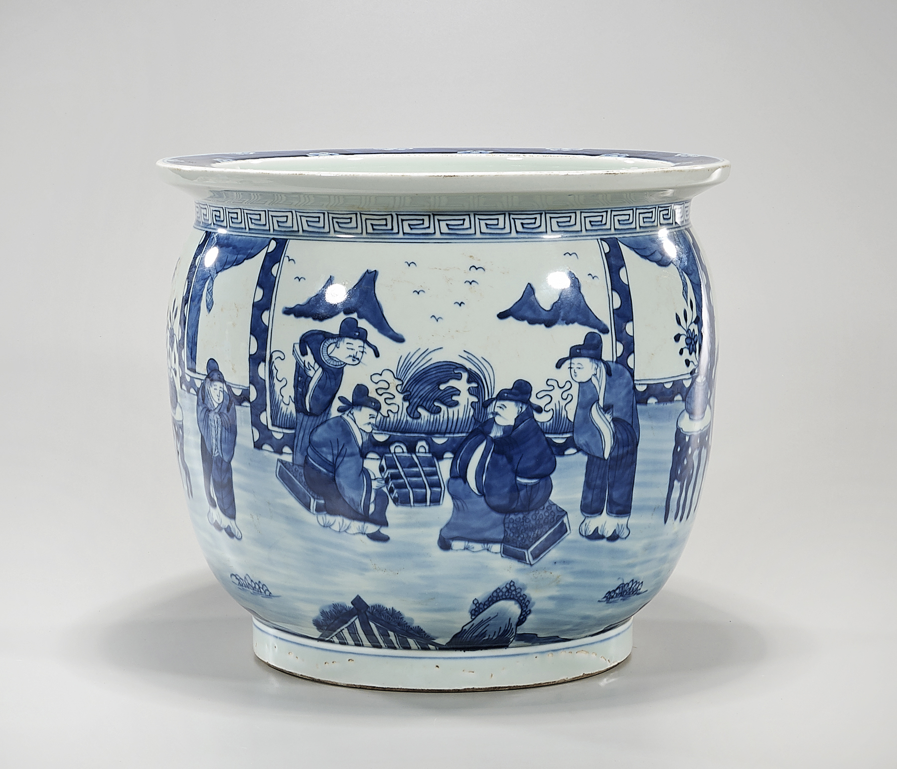 Lot Detail - Chinese Blue and White Porcelain Jardiniere
