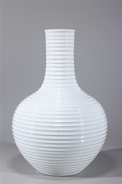 Chinese Blanc de Chine Vase