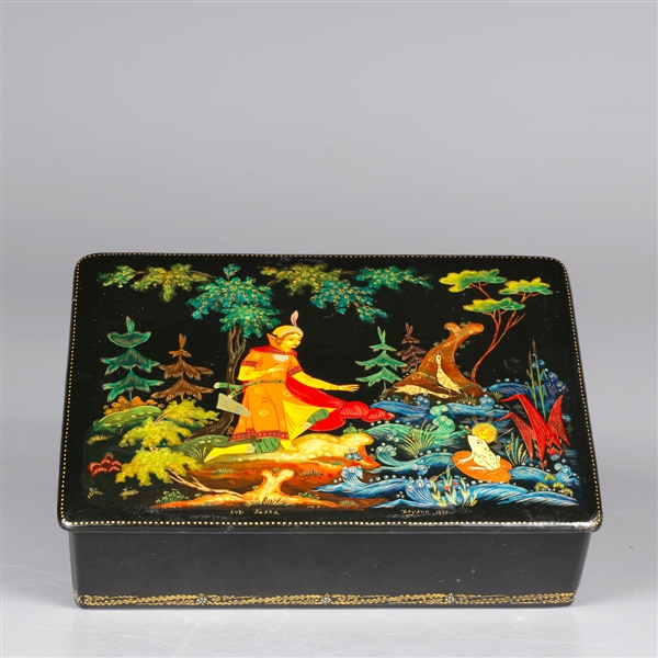 Superb Fine Painted Lacquer Russian Box