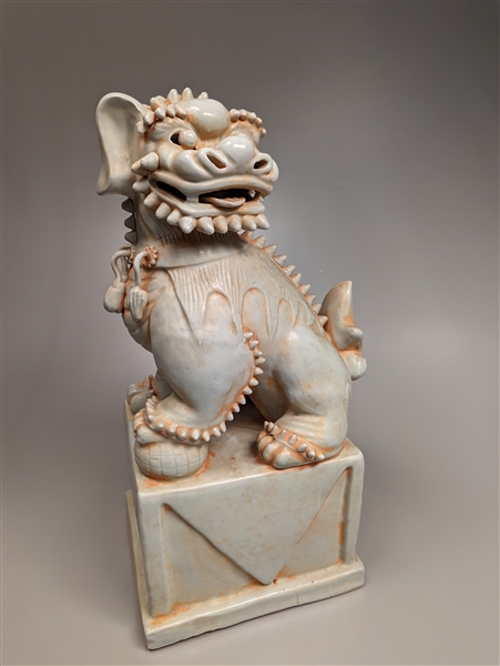 Large Song-Style Qingbai Glazed Fo Lion